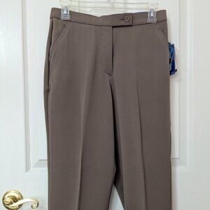 INVESTMENT Petites Slacks; 6p R- NWT Madison Avenue fit